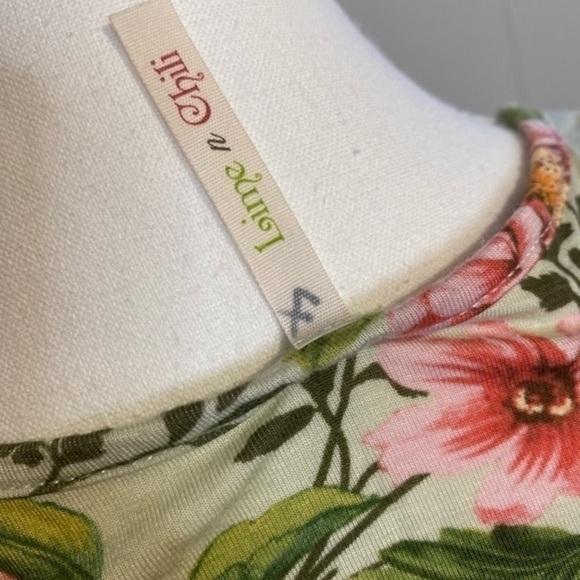 Lime & Chilli Green Floral Short Sleeve Top with Criss Cross‎ Neckline - Picture 5 of 8